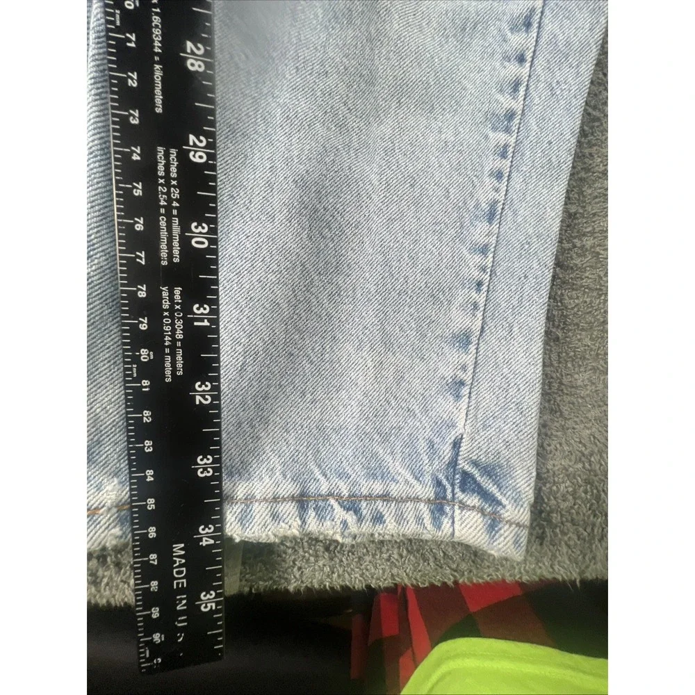Vintage 90s Levi's 550 Distressed Mens Jeans, 36W 34L, Relaxed Fit Tapered‎ Leg